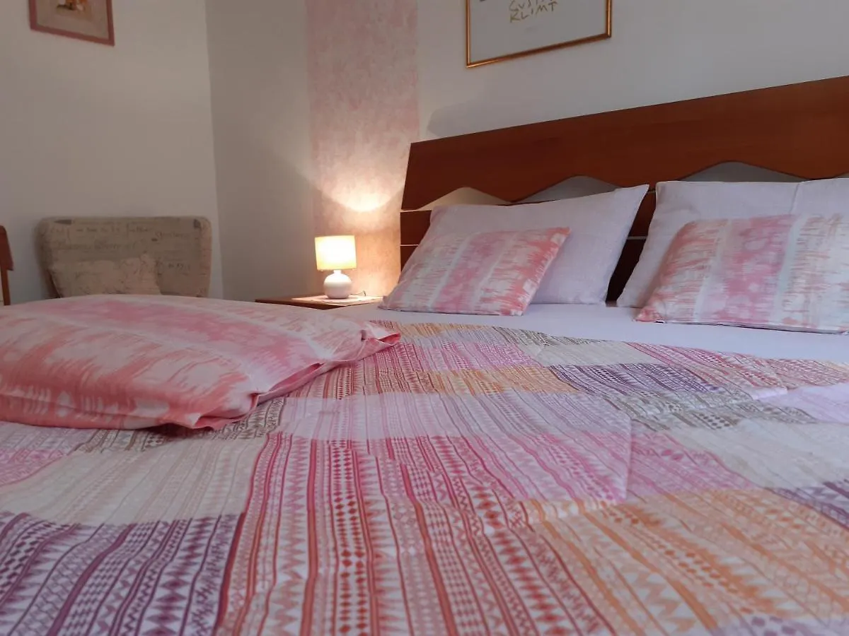 Saglia Apartments Malcesine